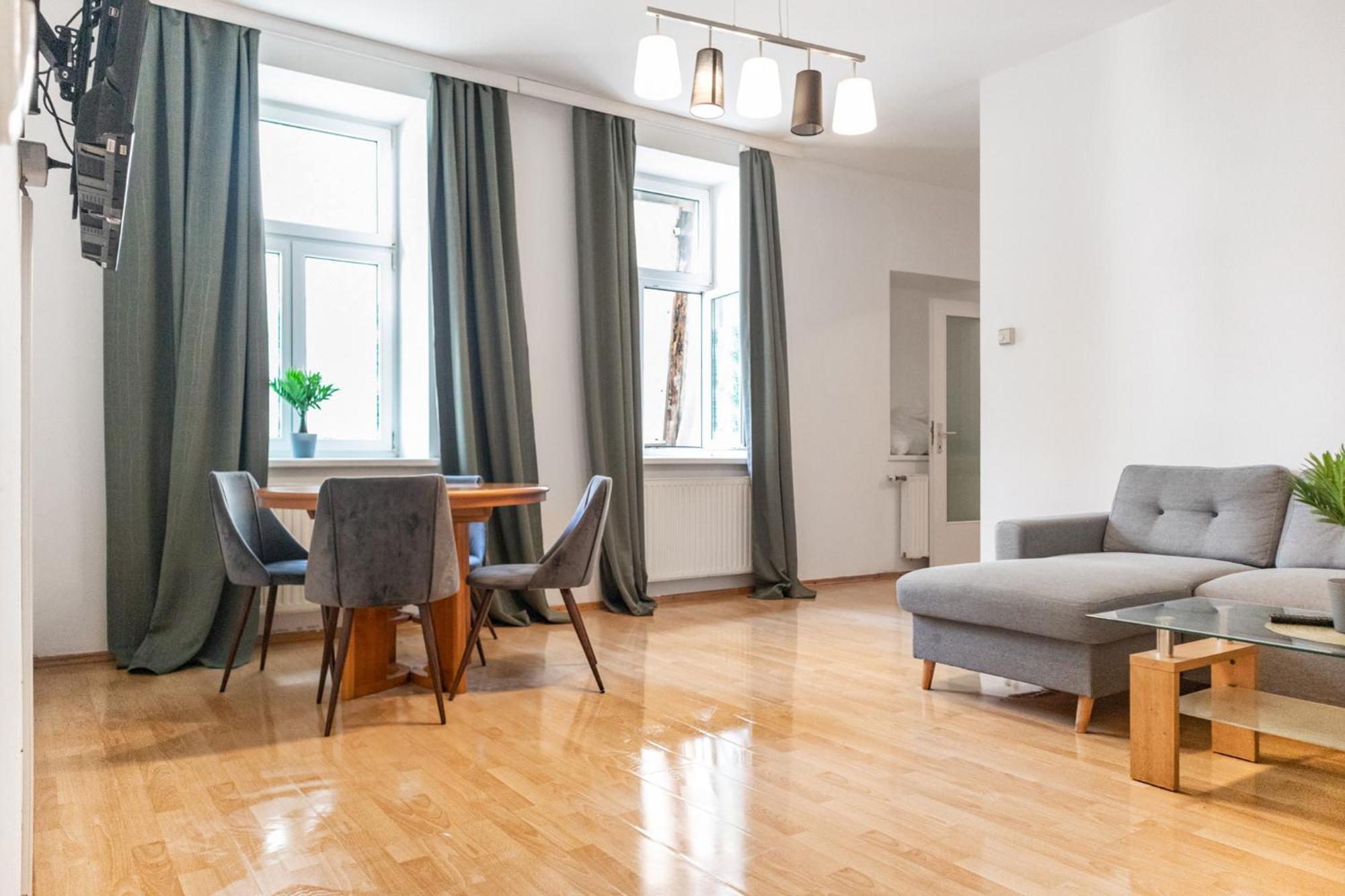 Welcoming 3Br Budget Apt. Well Connected Вена Экстерьер фото